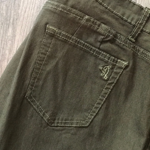 Dark olive pants - Picture 4 of 6